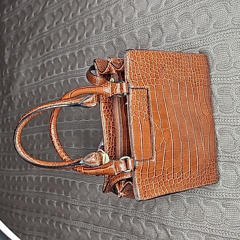 Dana Buchman Purse - Picture 4 of 16
